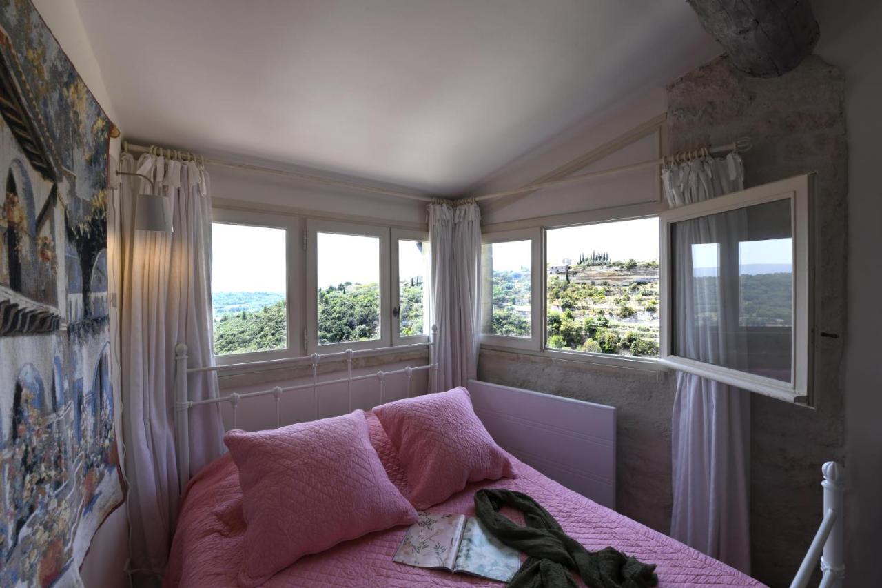 Le Bonheur Villa Gordes Exteriör bild